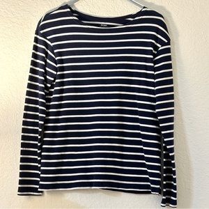 Old Navy Long sleeve shirt small